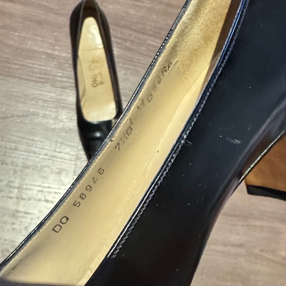 Salvatore Ferragamo  Shoes - Picture 6 of 10